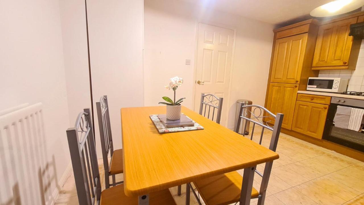 Lovely Double Room With En-Suite In Greenwich Лондон Экстерьер фото
